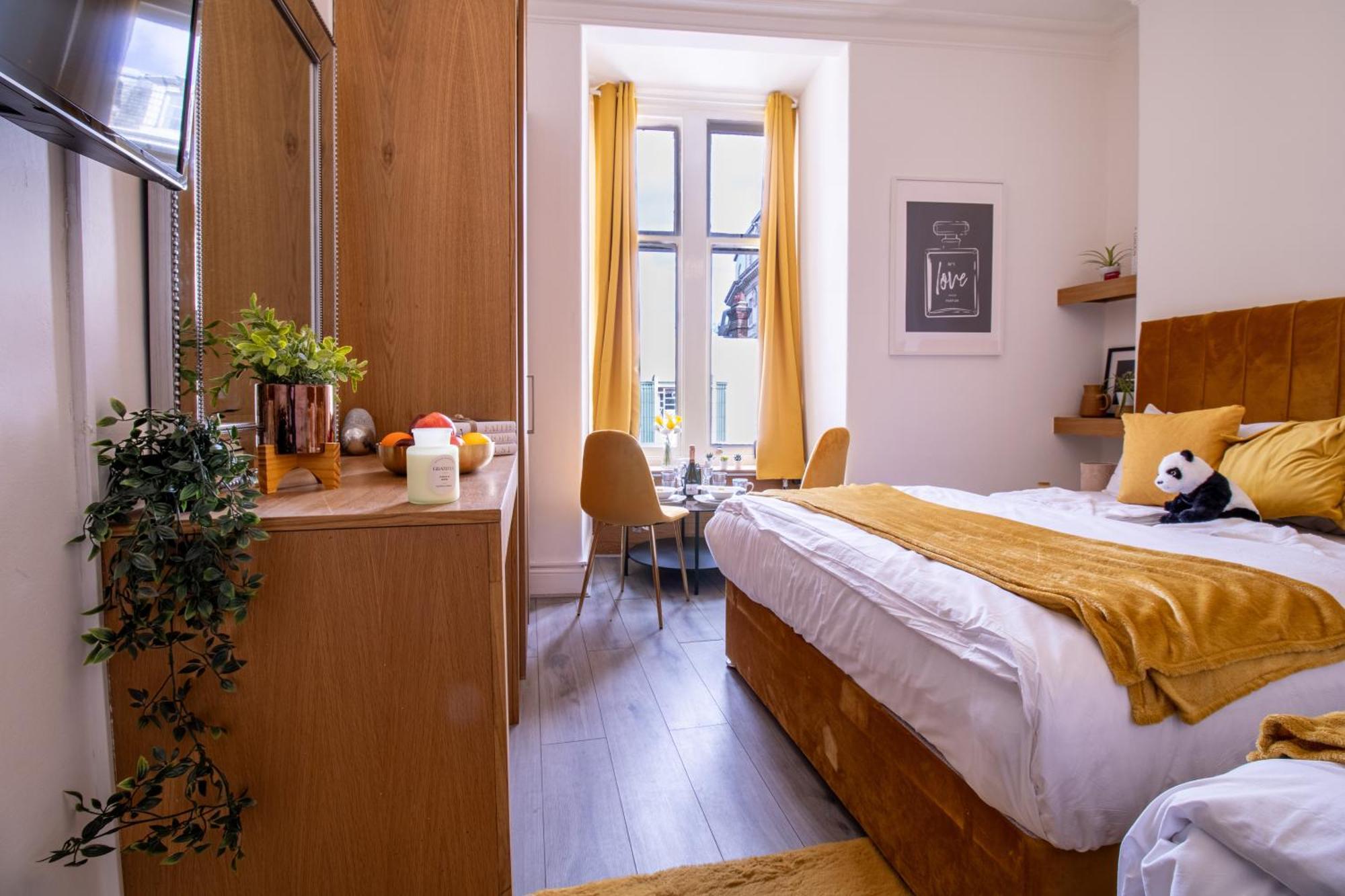 Spacious Studio Apartment On Oxford Street 9Gc Londyn Zewnętrze zdjęcie