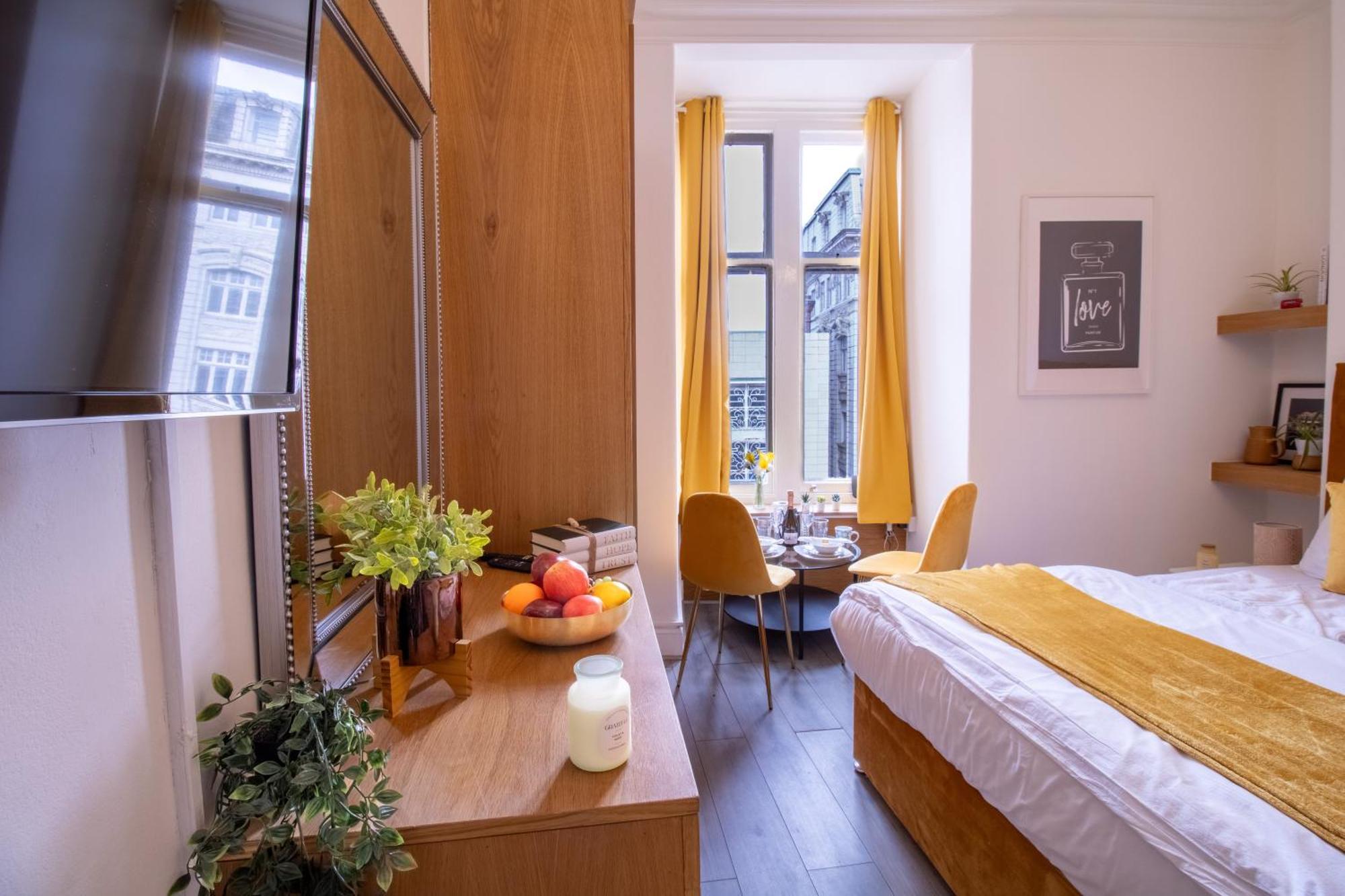 Spacious Studio Apartment On Oxford Street 9Gc Londyn Zewnętrze zdjęcie